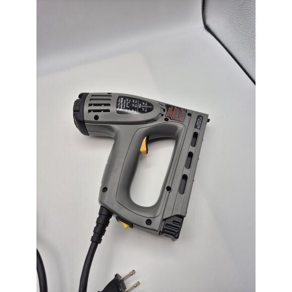 Stanley Electric Staple Gun or Brad Gun Model TRE550 Uses TRA700 Tested - Picture 3 of 7